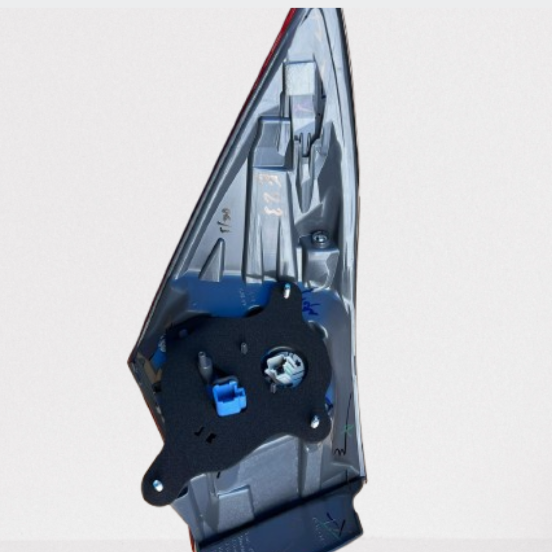 Toyota Corolla Altis Genuine Tail Light Assembly (Left/Right) – 2018-2023 – OEM Quality